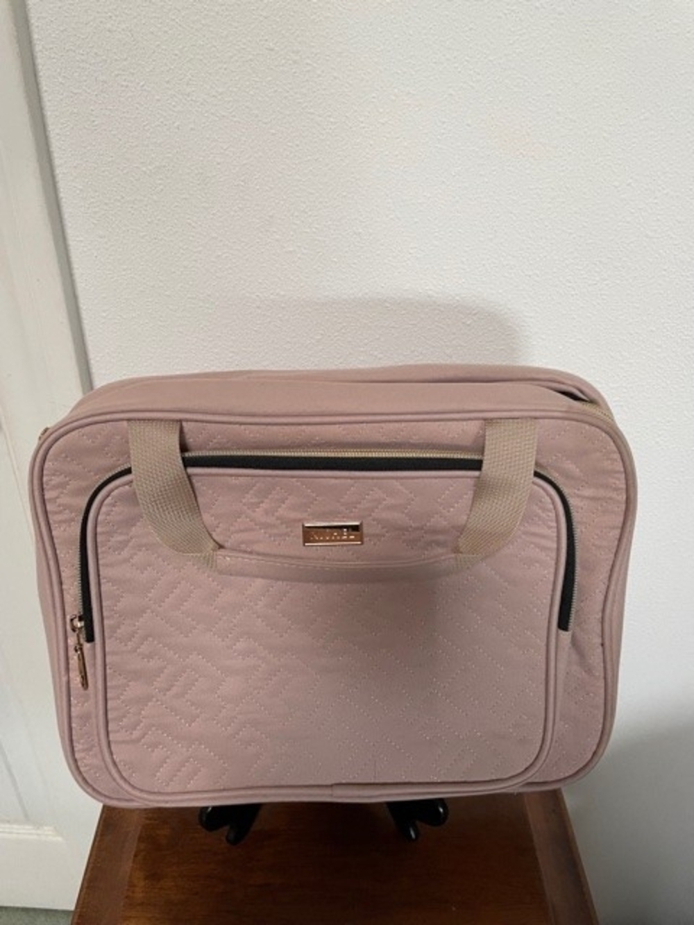 Nishel Quilted Pink Tolietry Bag